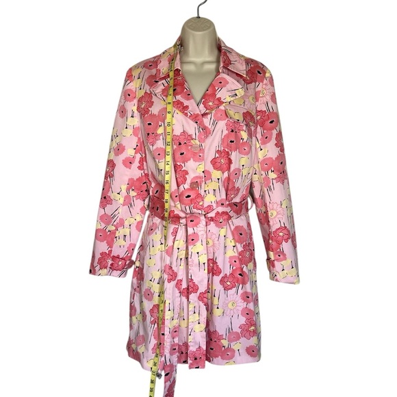 Apostrophe Pink and Red Trench Coat with Vibrant Floral Pattern - Picture 7 of 7